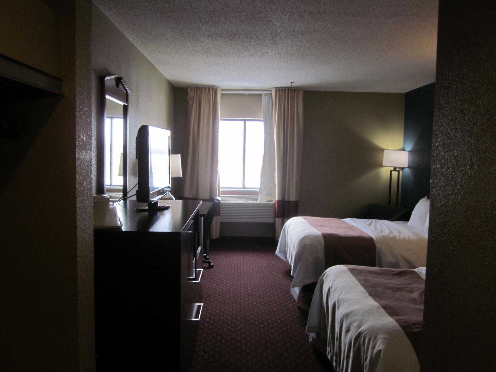 Quality Inn Upper Sandusky Bagian luar foto
