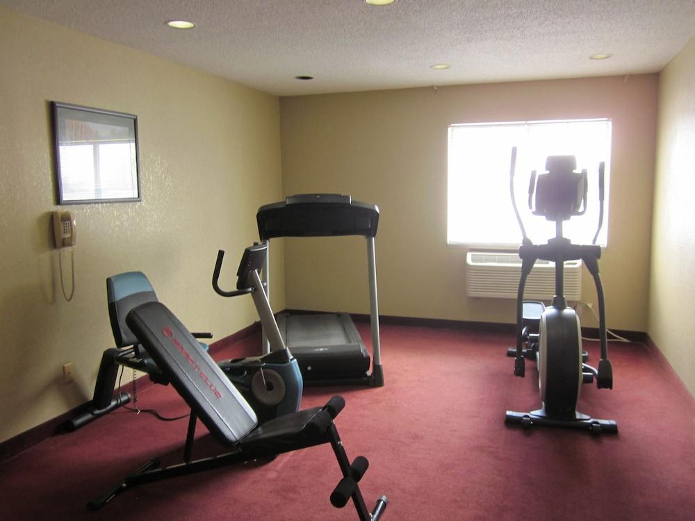 Quality Inn Upper Sandusky Bagian luar foto