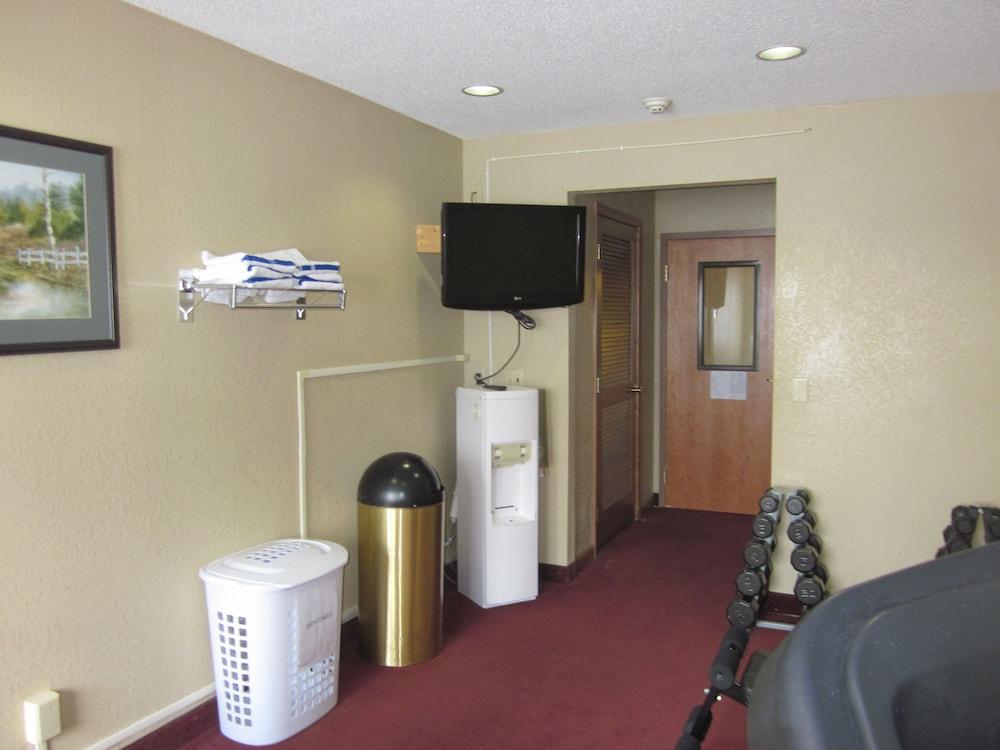 Quality Inn Upper Sandusky Bagian luar foto