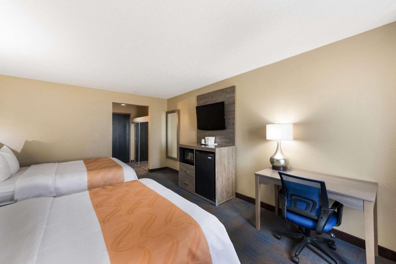 Quality Inn Upper Sandusky Bagian luar foto